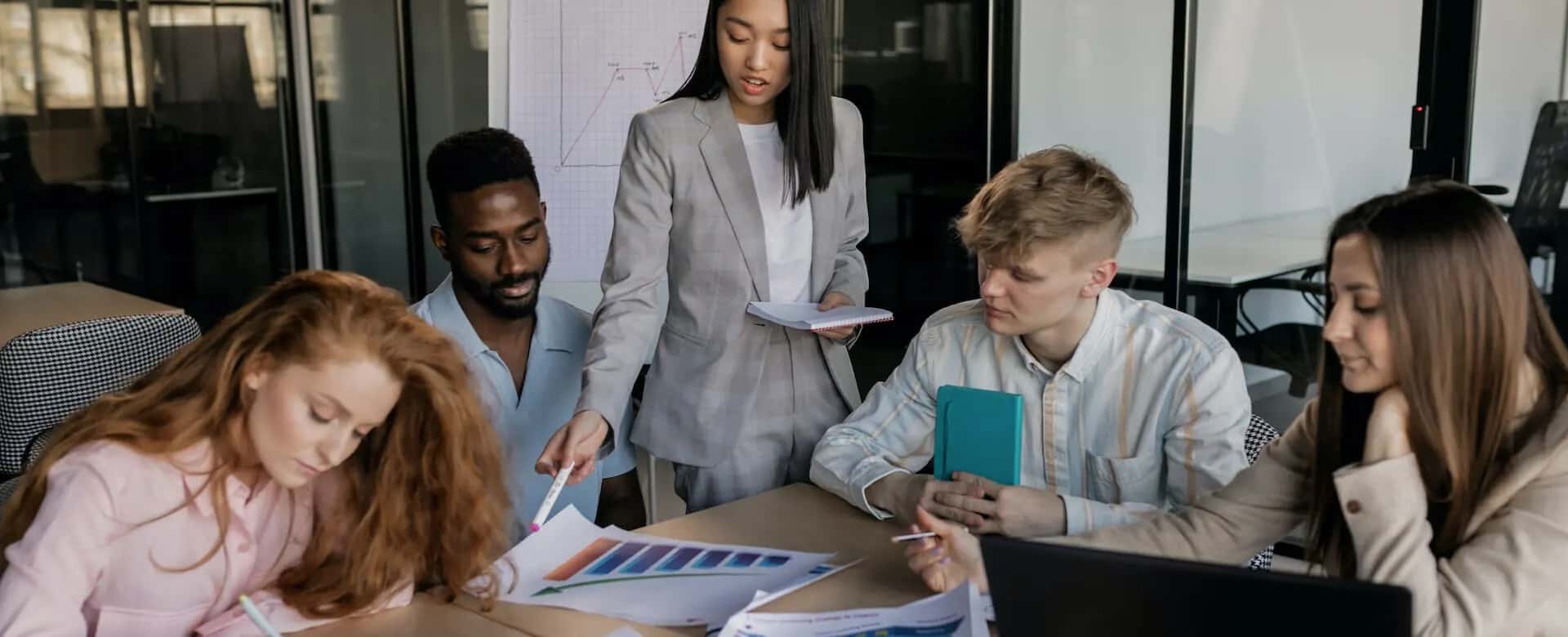 Nextera Danışmanlık Hero Background